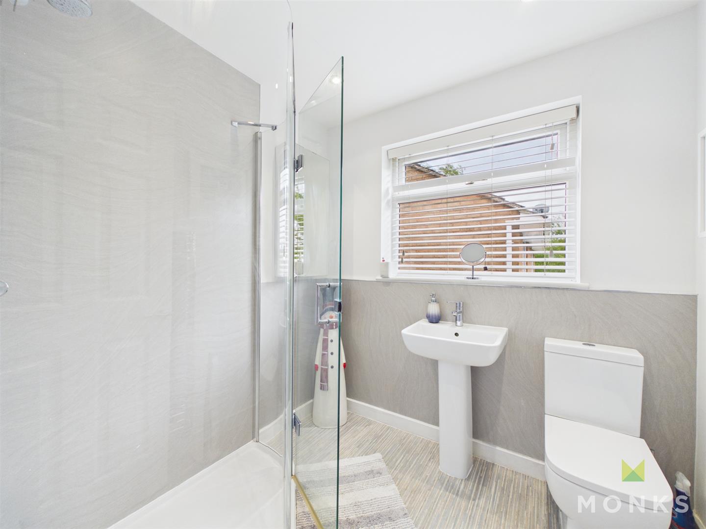 82 White Hart, Shrewsbury, SY3 7TE For Sale